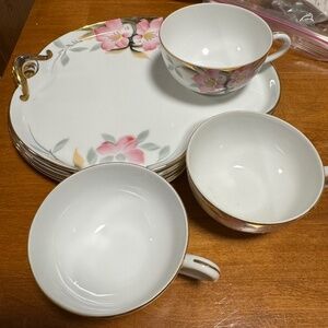 4 Noritake Azalea Snack Sets Plate and cup set